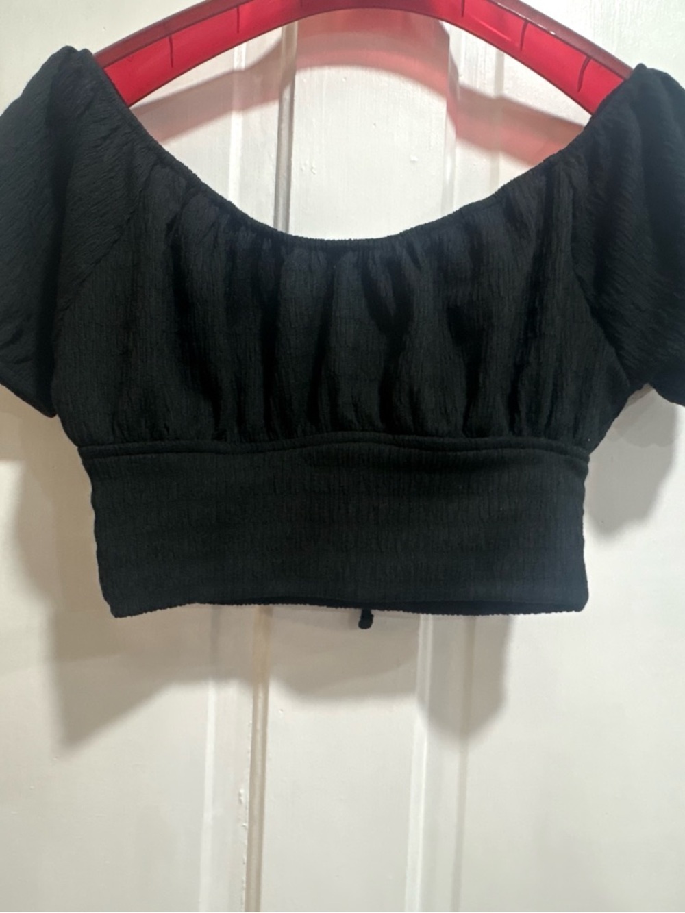 American Eagle Black Cropped Tie-Front Peasant Top - Picture 3 of 5